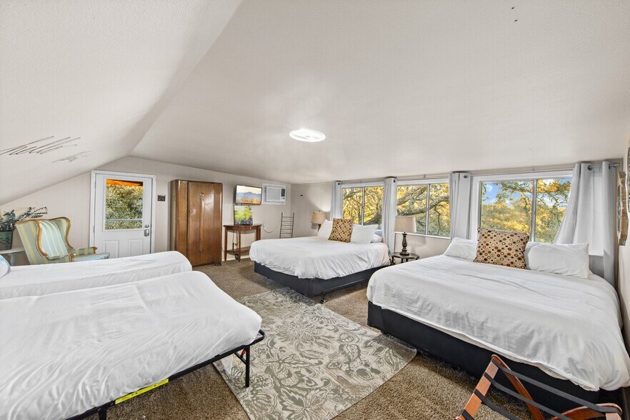 More Photos Of 411 Whitetail Ridge, Dripping Springs Land For Sale