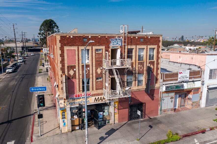 More Photos Of 5929 S Broadway, Los Angeles Storefront Retail Office For Sale