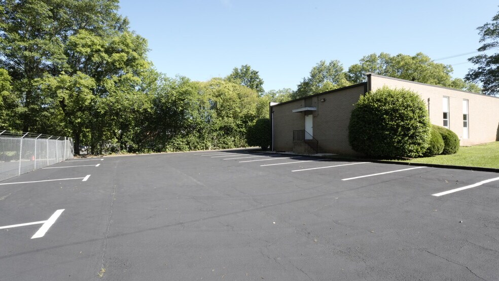 More Photos Of 1281 Ebenezer Rd, Rock Hill Office For Lease