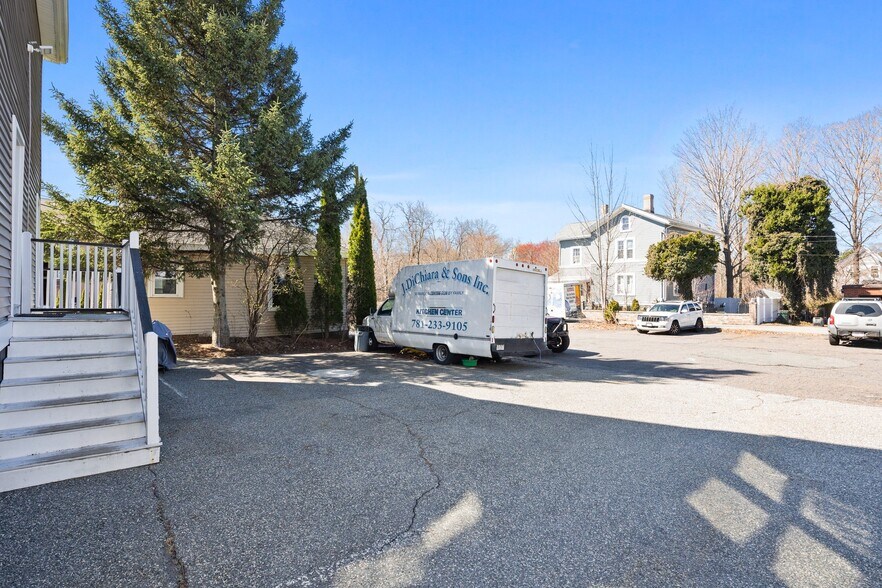 More Photos Of 327 Central St, Saugus Office For Sale