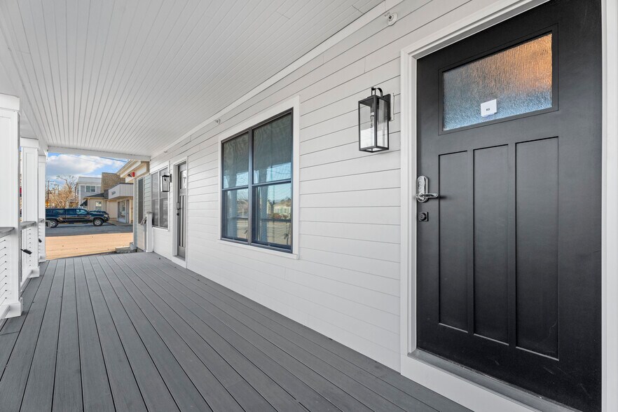 More Photos Of 44 Williams Ave, Mystic General Retail For Sale