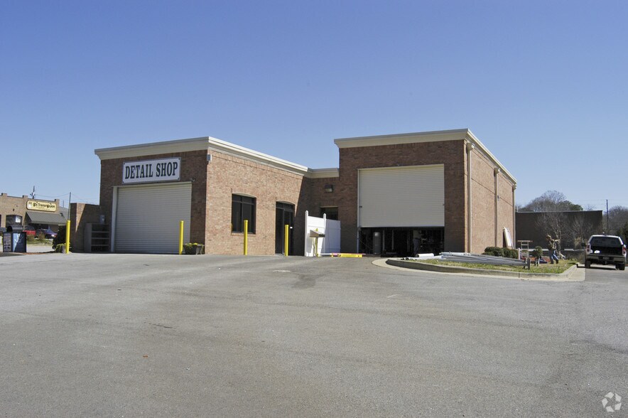 More Photos Of 272 N Glynn St, Fayetteville Carwash For Sale