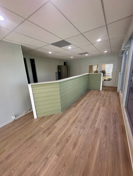 More Photos Of 11420 N Woodside Ave, Santee Warehouse For Lease