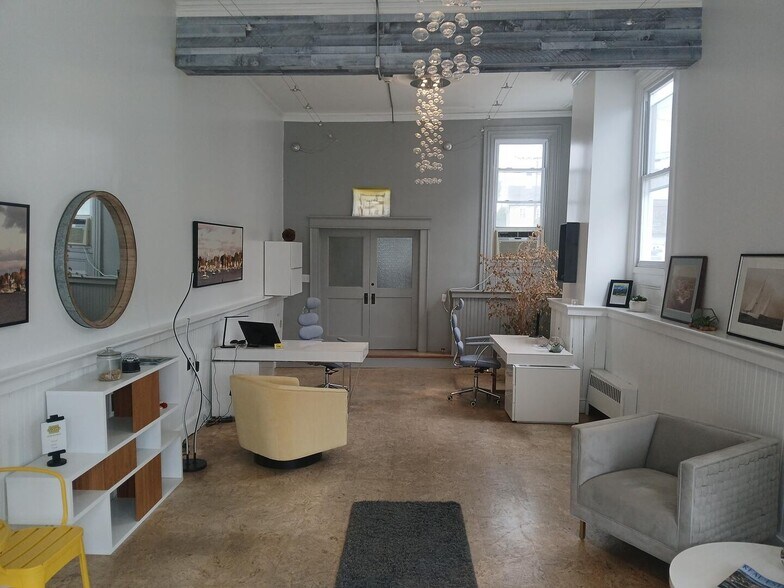 More Photos Of 117 Water St, Stonington Apartments For Sale