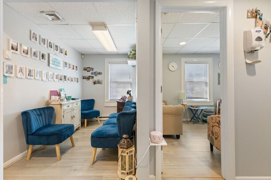 More Photos Of 18 Miller Rd, Mahopac Office For Sale