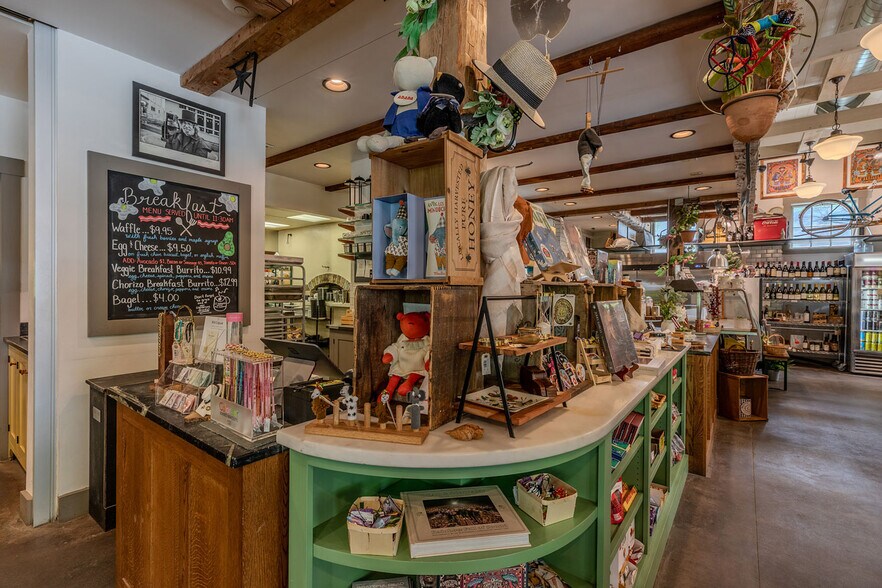 More Photos Of 305 Main St, Peru Restaurant For Sale