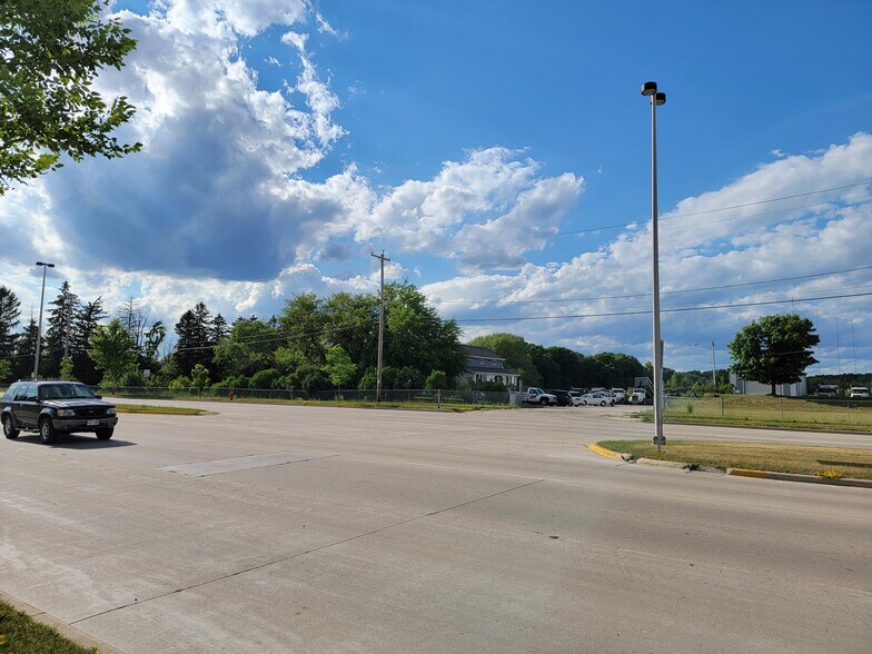 More Photos Of 5732 W Rawson Ave, Franklin Land For Sale