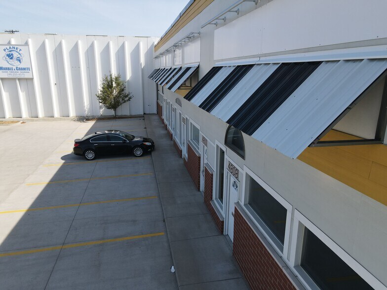 More Photos Of 4808-4820 Delemere Ave, Royal Oak Light Manufacturing For Lease