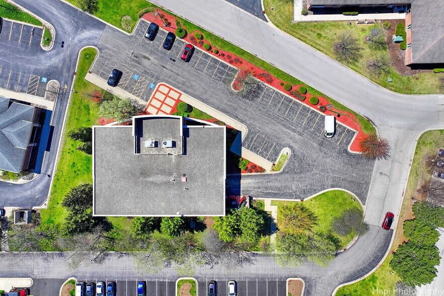 More Photos Of 195 N Milwaukee Ave, Vernon Hills Storefront Retail Office For Sale