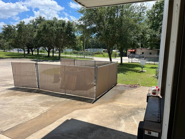 More Photos Of 2400 W Herman St, Pensacola Warehouse For Sale