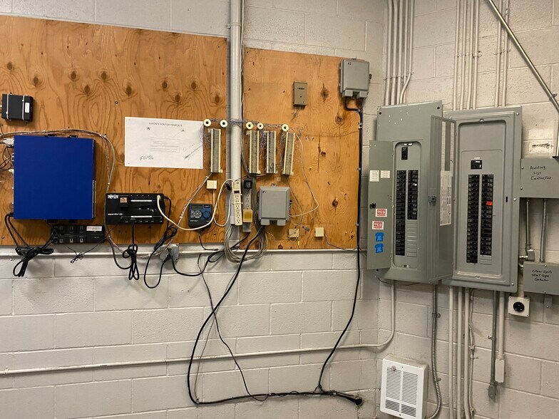 More Photos Of 4316 W Overland Rd, Boise Freestanding For Lease