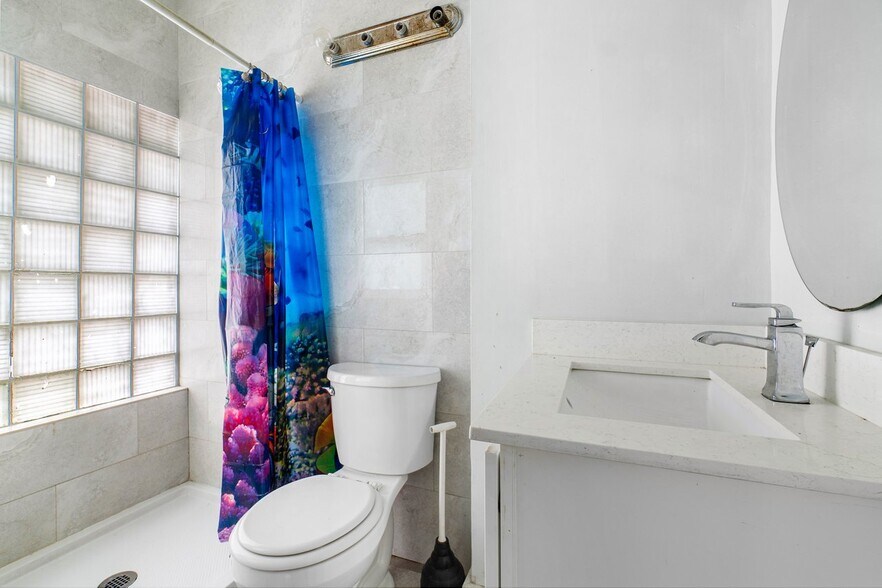 More Photos Of 402 N Federal Hwy, Lake Worth Apartments For Sale