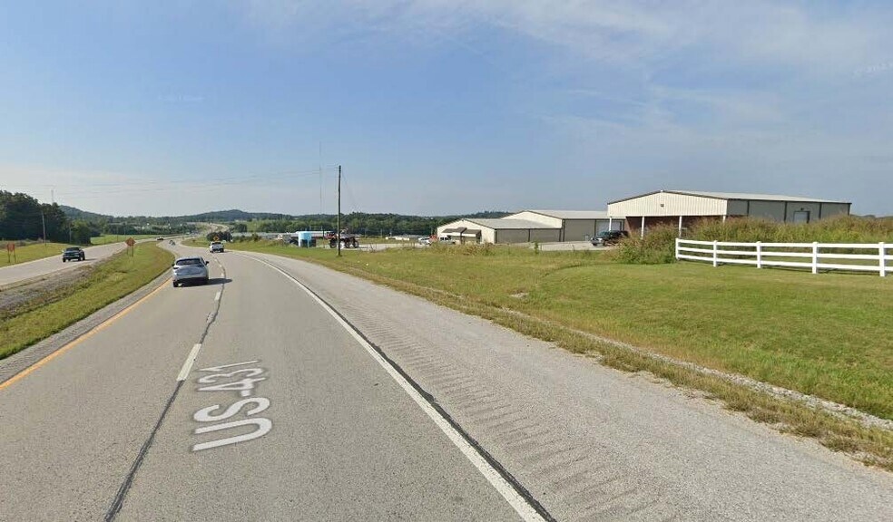 More Photos Of 206 N Thurston Dr, Russellville General Retail For Sale