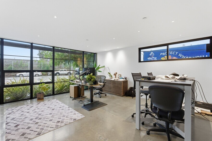 More Photos Of 1401 Old County Rd, San Carlos Manufacturing For Sale