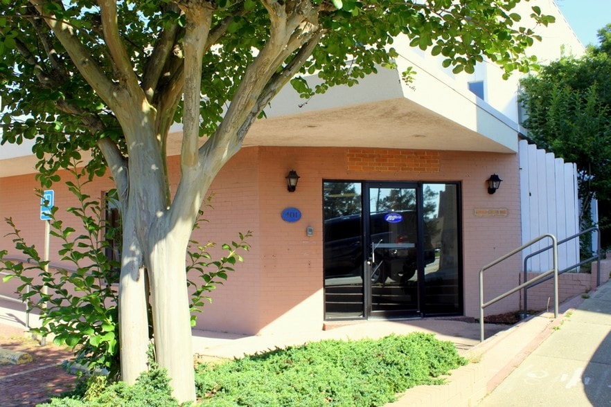 More Photos Of 401 N Baylen St, Pensacola Office For Lease