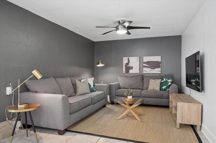 More Photos Of 1123 NE 14th Ave, Fort Lauderdale Apartments For Sale