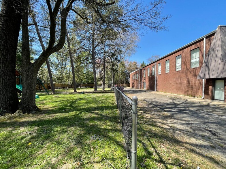 More Photos Of 5411 Franconia Rd, Alexandria Specialty For Lease