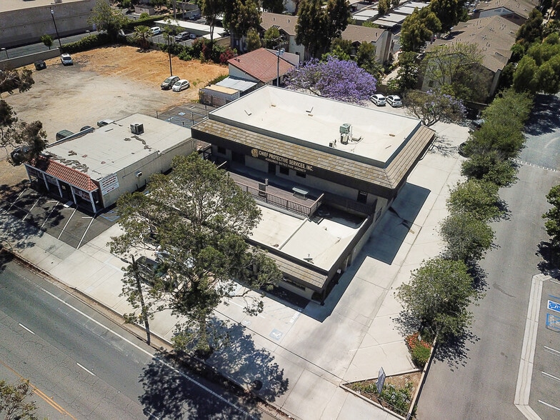 More Photos Of 1344 W 6th St, Corona Office For Sale
