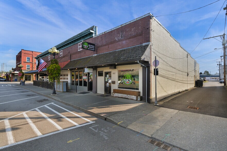 More Photos Of 205 Ferry St, Sedro Woolley General Retail For Sale