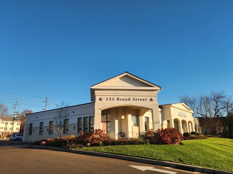 More Photos Of 233 Broad St, Milford Office For Lease