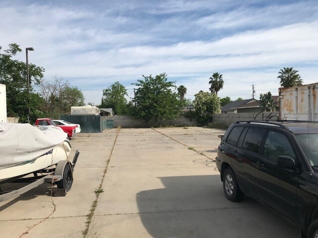 More Photos Of 364 W Herndon Ave, Fresno Auto Dealership For Sale
