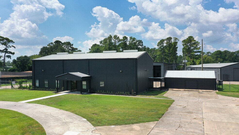 More Photos Of 23609 W Hardy Rd, Spring Warehouse For Sale