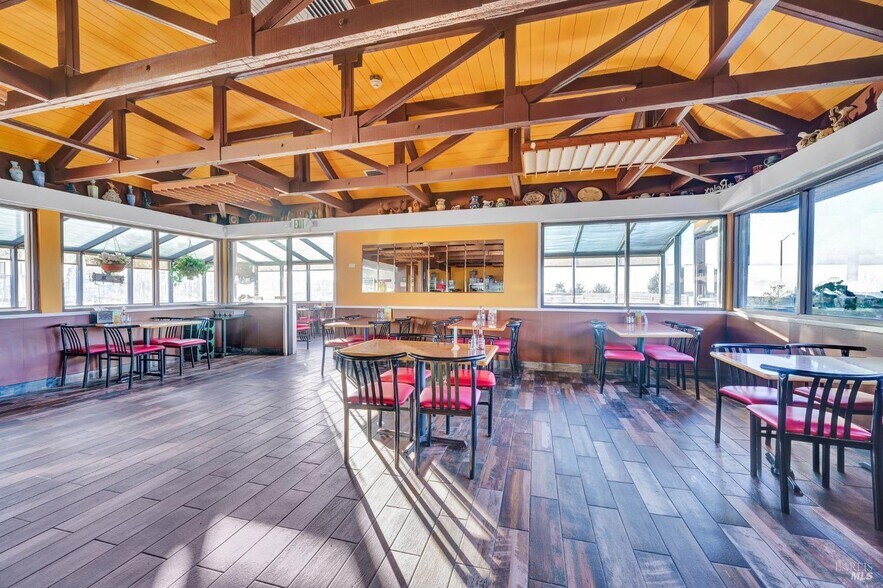 More Photos Of 760 S Main St, Fort Bragg Restaurant For Sale