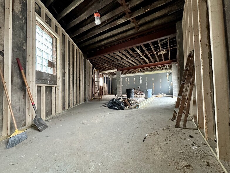 More Photos Of 331-333 S Bouquet St, Pittsburgh Apartments For Lease