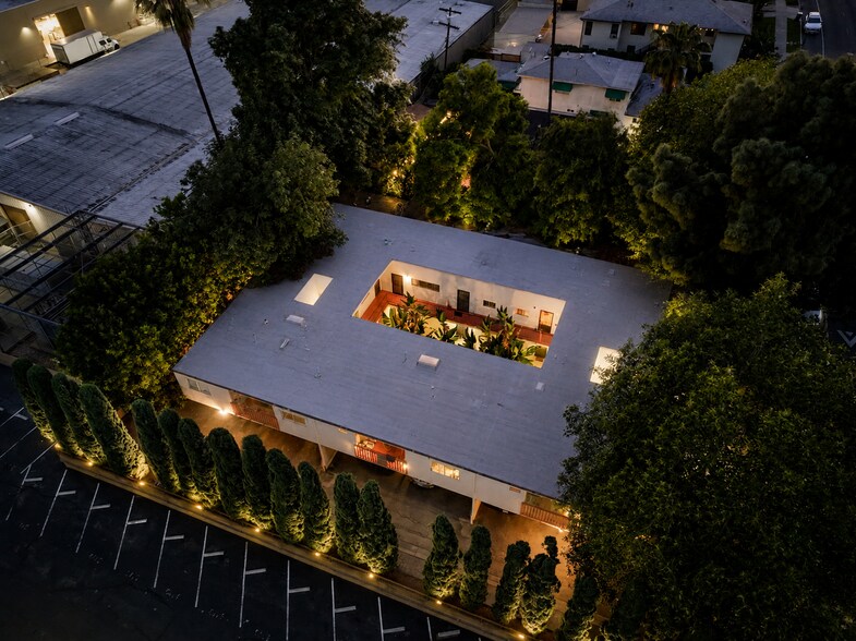 More Photos Of 4208 Russell Ave, Los Angeles Apartments For Sale