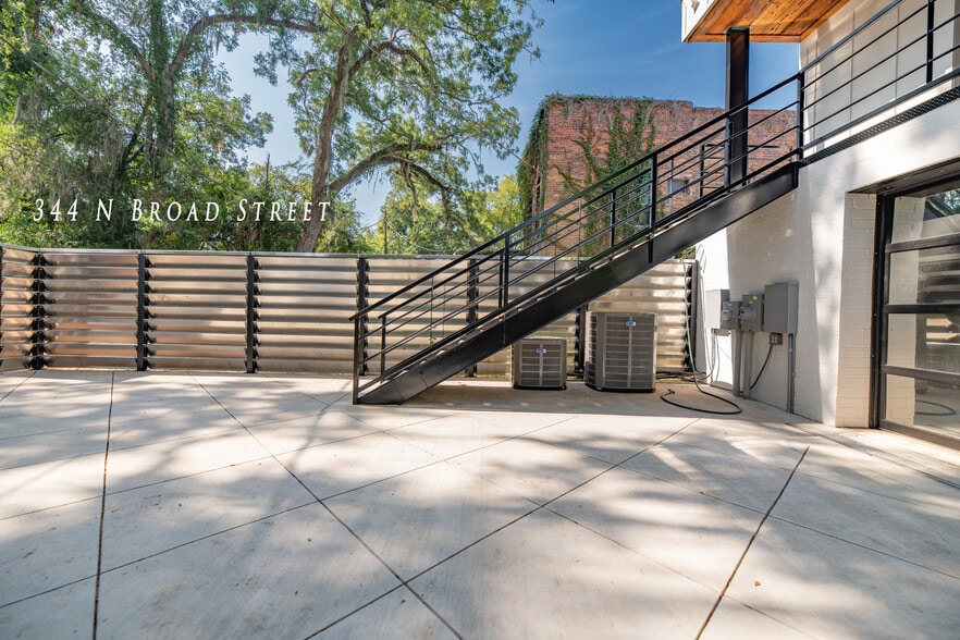 More Photos Of 344 N Broad St, Bainbridge Restaurant For Sale