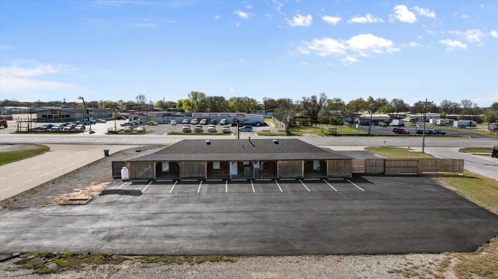 More Photos Of 4400 E Hwy 377, Granbury Office For Sale