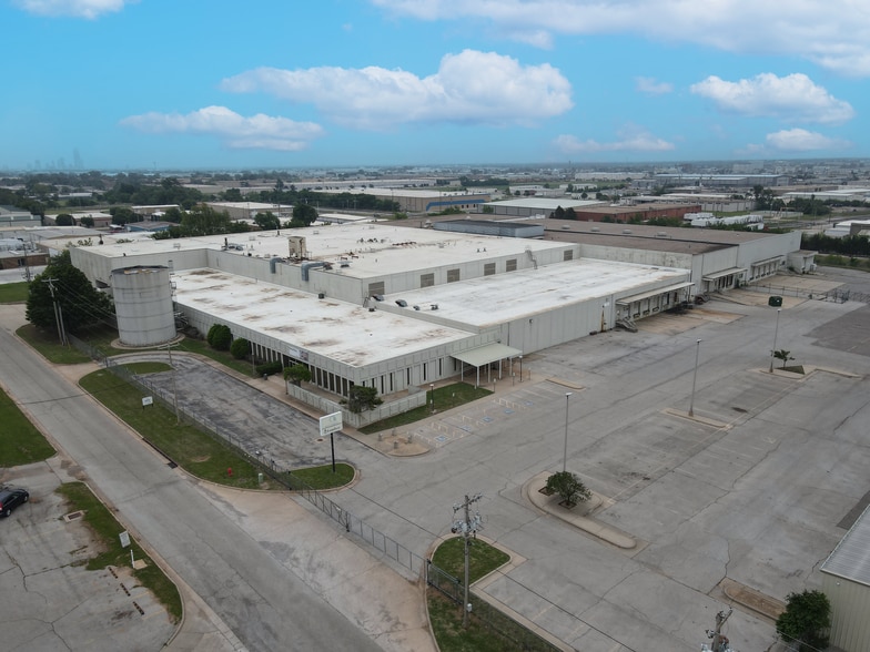 More Photos Of 5400-5400 NW 5th St, Oklahoma City Manufacturing For Lease