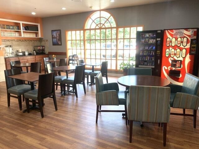 More Photos Of 3815 21st St, Lubbock Hotel For Sale