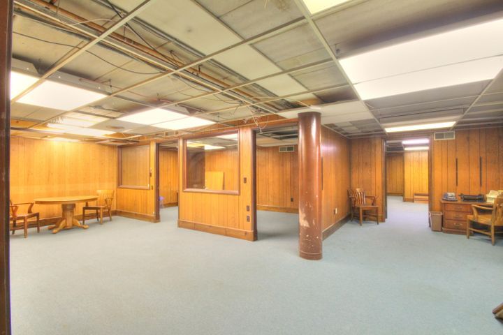 More Photos Of 6586 Center St, Unionville Bank For Sale