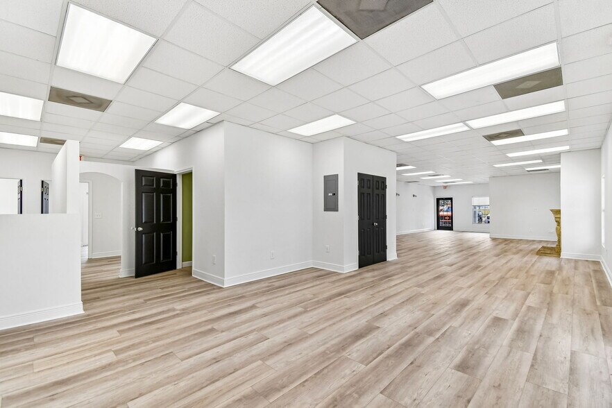 More Photos Of 450 E Highway 50, Clermont Medical For Lease