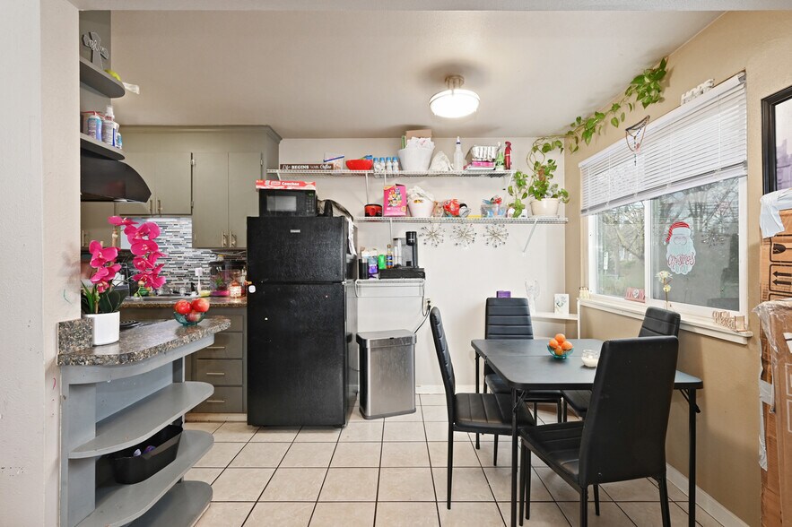 More Photos Of 8630 Rainier Ave S, Seattle Multifamily For Sale