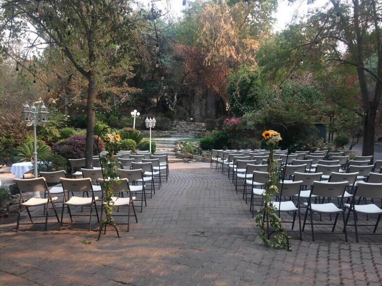 More Photos Of 42975 Sierra Dr, Three Rivers Hotel For Sale