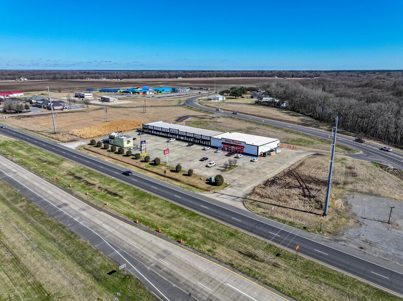 More Photos Of 8950 US-165, Sterlington Storefront For Sale