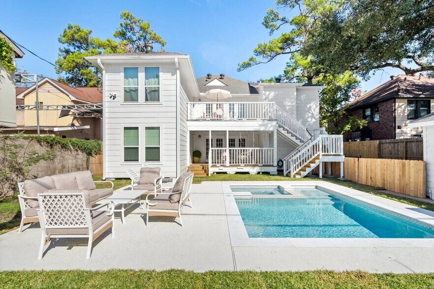 More Photos Of , Houston Multifamily For Sale
