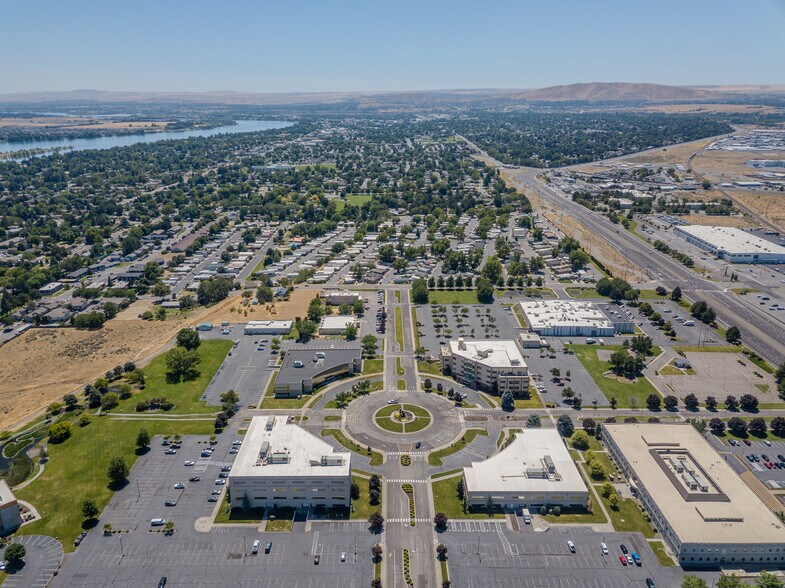 More Photos Of 2425 Stevens Center Pl, Richland Office For Lease