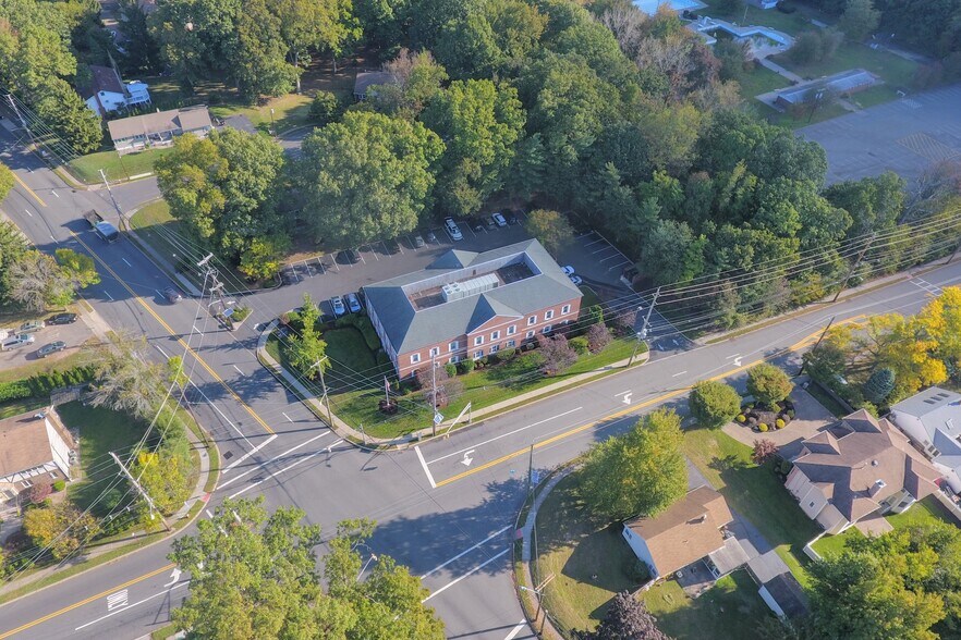 More Photos Of 2 Forest Ave, Oradell Medical For Sale