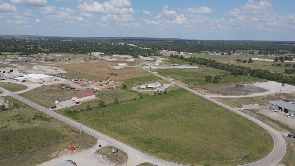 More Photos Of 6082 S Industrial Dr, Chelsea Manufacturing For Sale