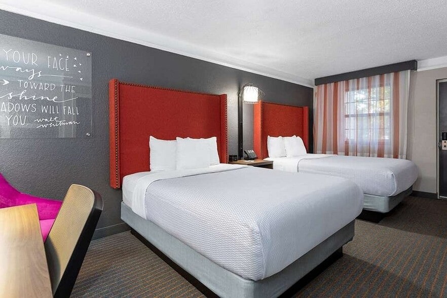 More Photos Of 7750 Davis Hwy, Pensacola Hotel For Sale