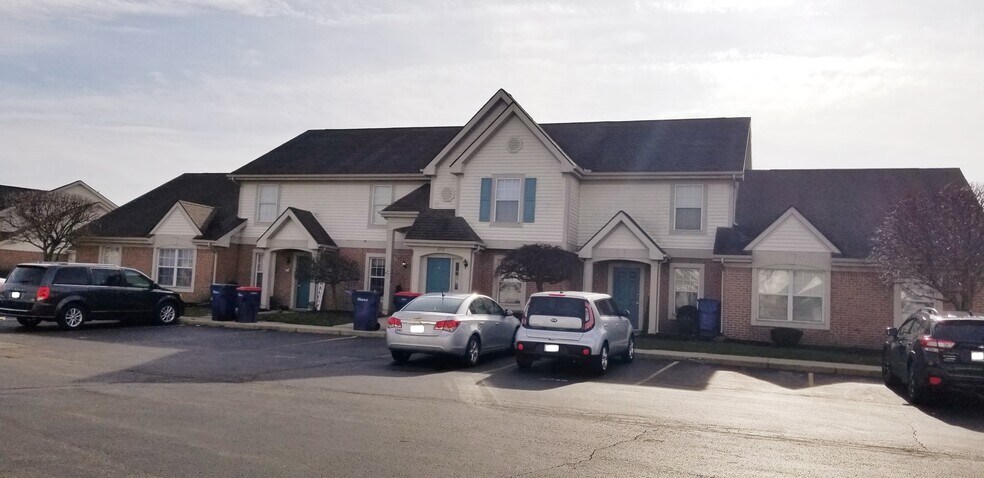 More Photos Of 2200-2271 Deerfield Crossing Dr, Piqua Apartments For Sale
