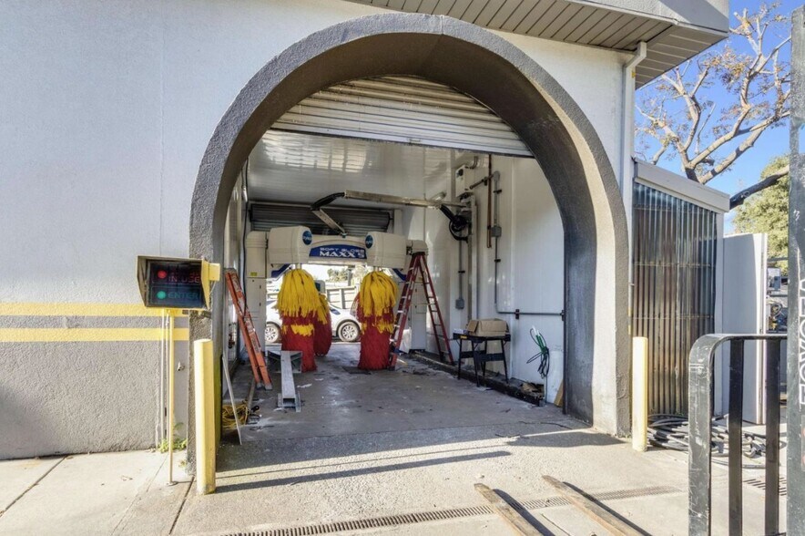 More Photos Of 3418 Park Blvd, Oakland Auto Repair For Sale