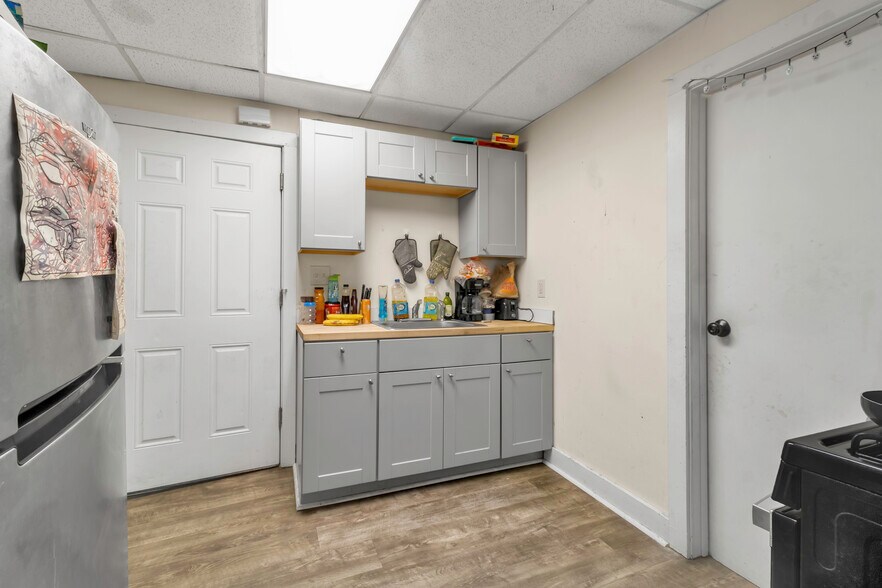 More Photos Of 2302 Main St, Buffalo Storefront Retail Residential For Sale