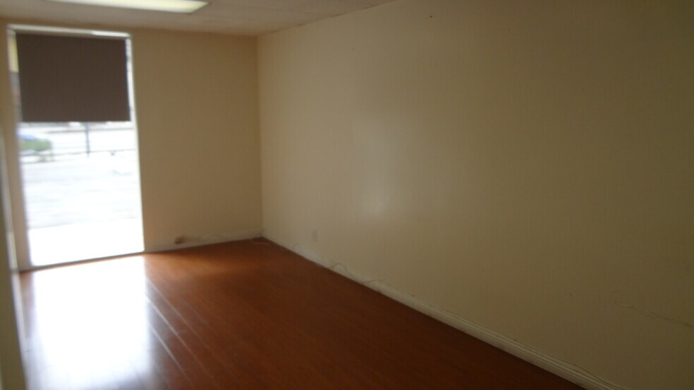 More Photos Of 4160 Verdugo Rd, Los Angeles Office For Sale