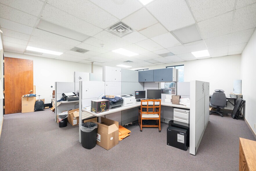 More Photos Of 910 N Amelia Ave, San Dimas Office For Lease