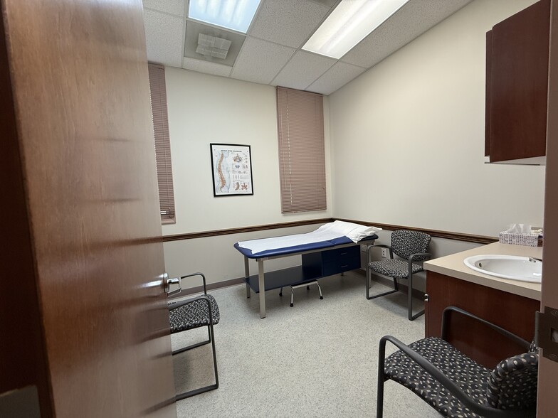 More Photos Of 294-298 State St, Hackensack Medical For Sale