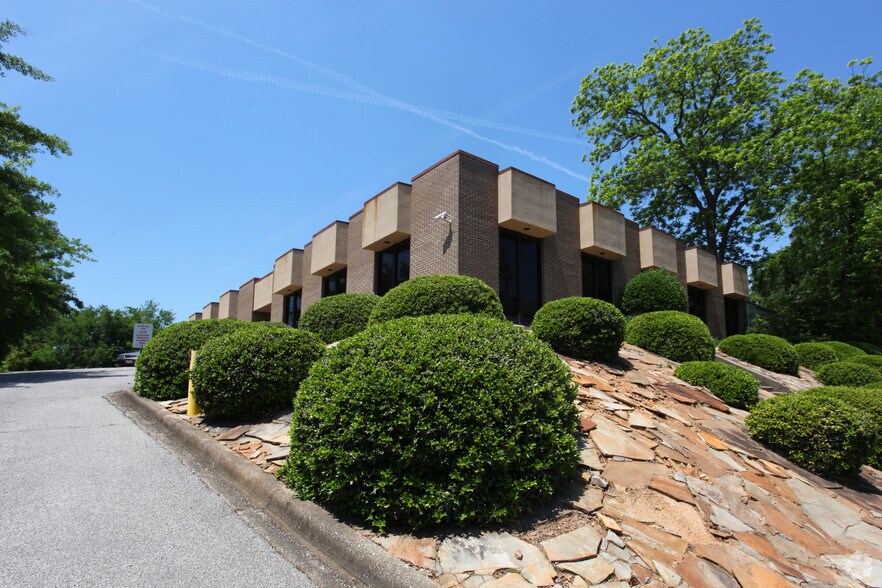 More Photos Of 2908 Clairmont Ave S, Birmingham Office For Sale